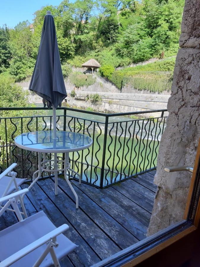 Au Fil De Lods Bed & Breakfast Eksteriør bilde
