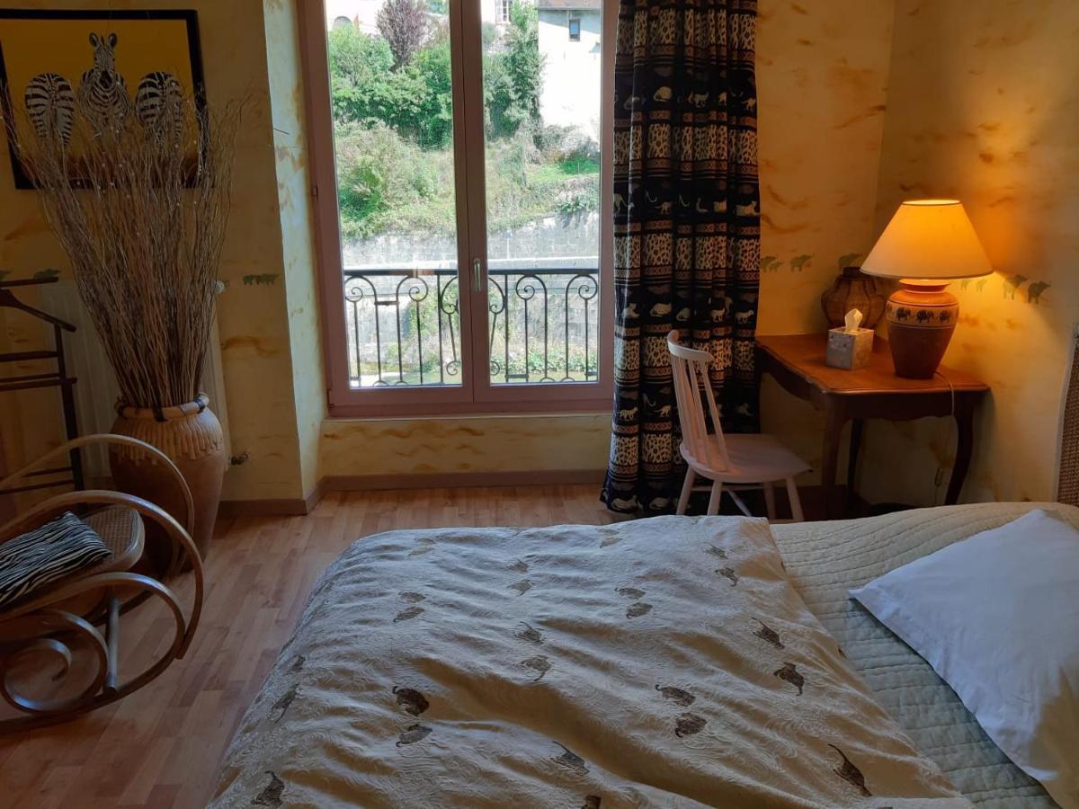 Au Fil De Lods Bed & Breakfast Eksteriør bilde