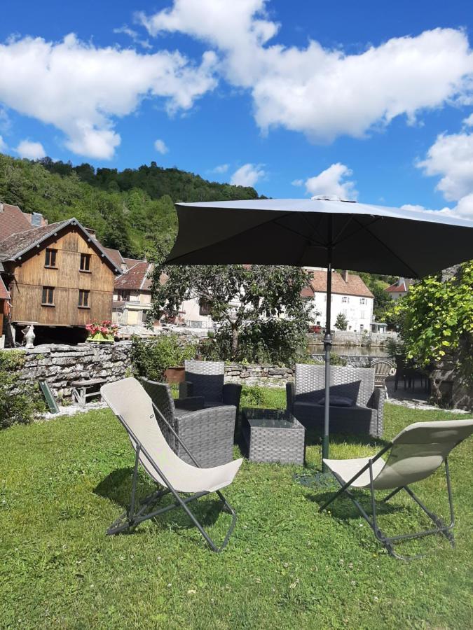 Au Fil De Lods Bed & Breakfast Eksteriør bilde