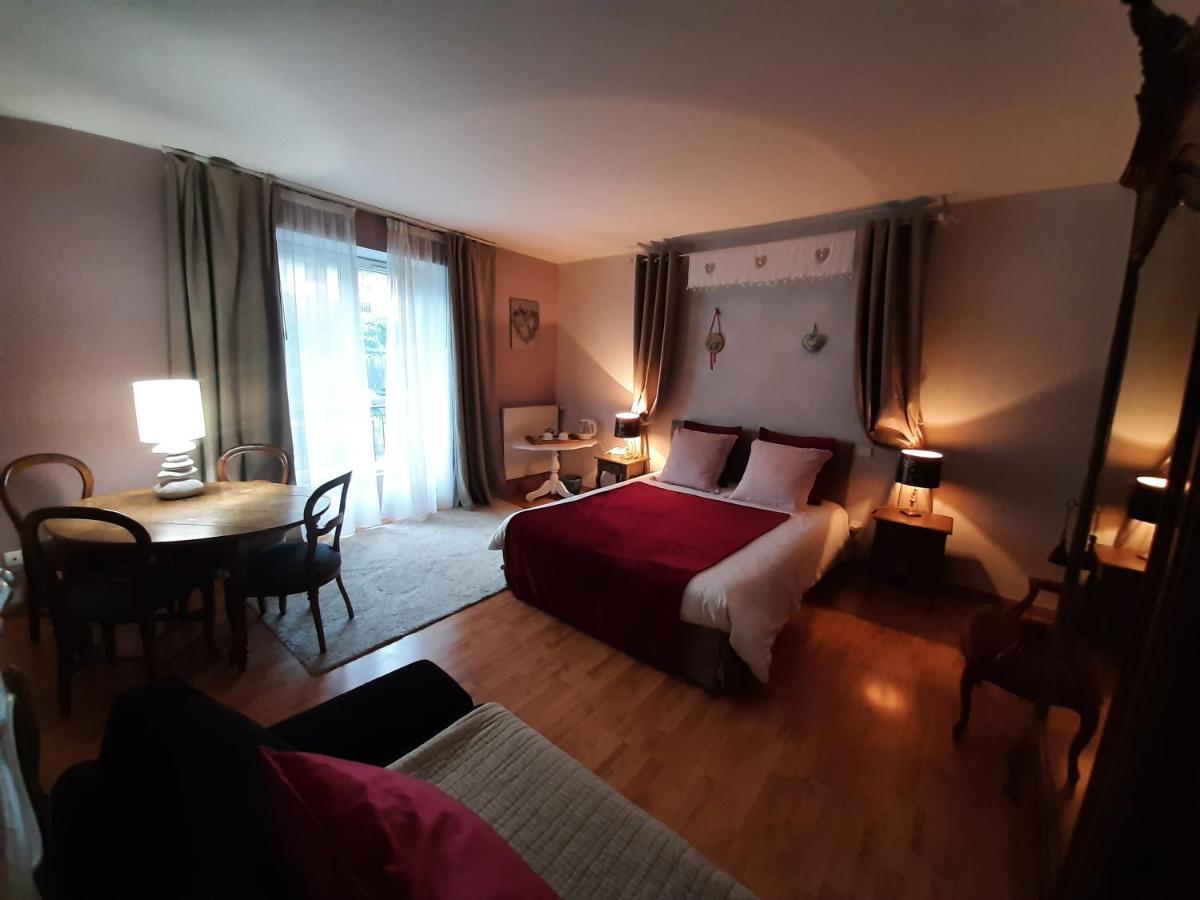Au Fil De Lods Bed & Breakfast Eksteriør bilde