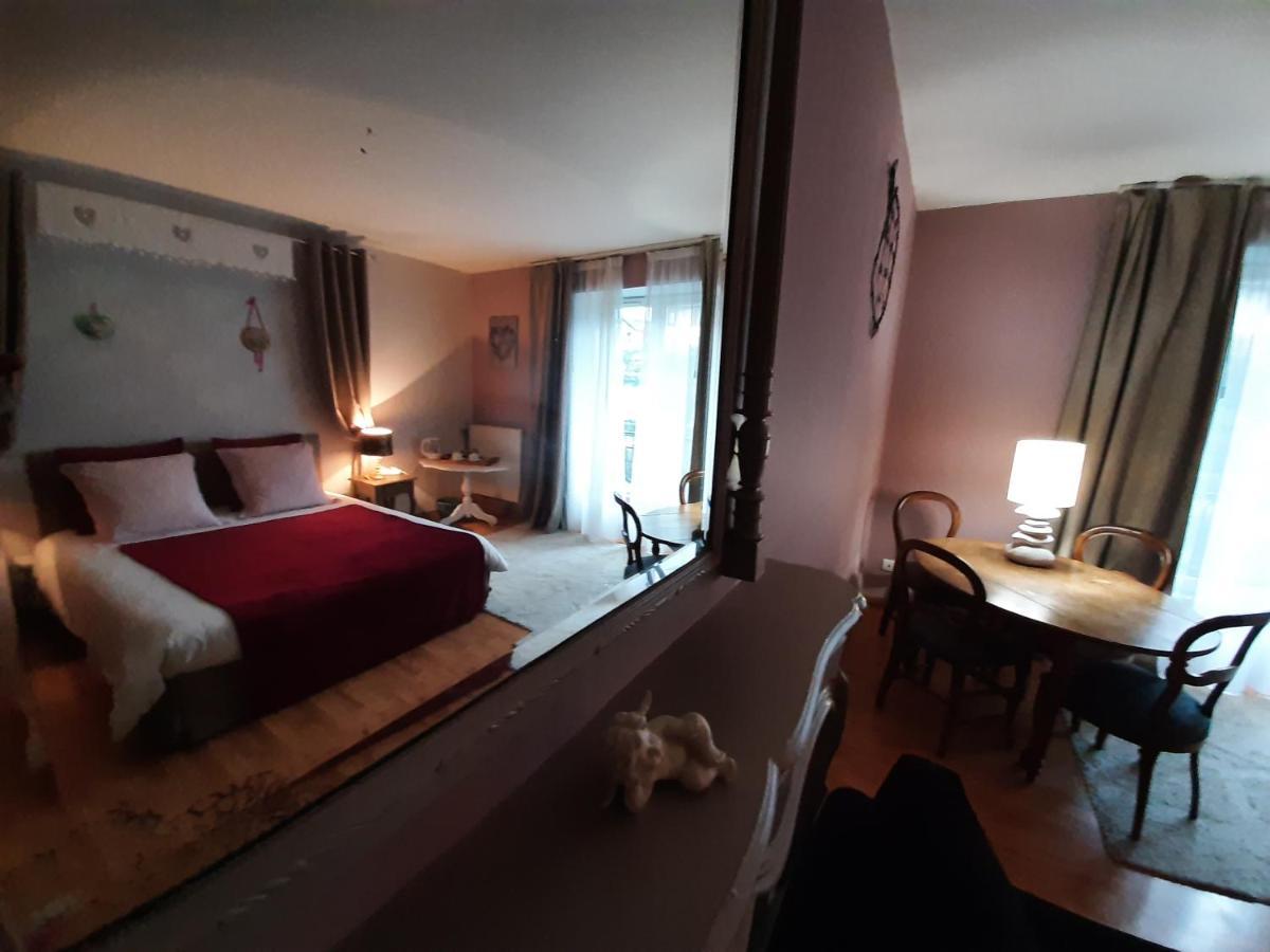 Au Fil De Lods Bed & Breakfast Eksteriør bilde